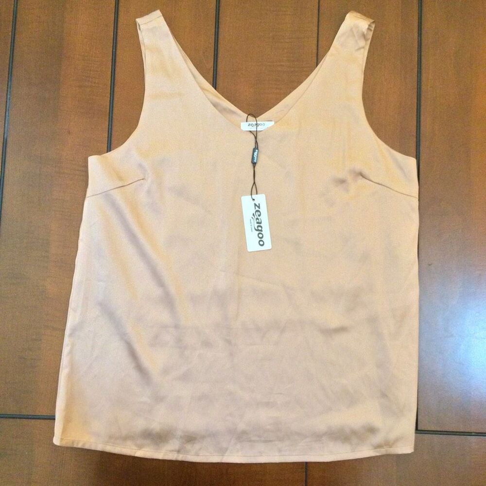 NWT women’s tan blouse medium tank